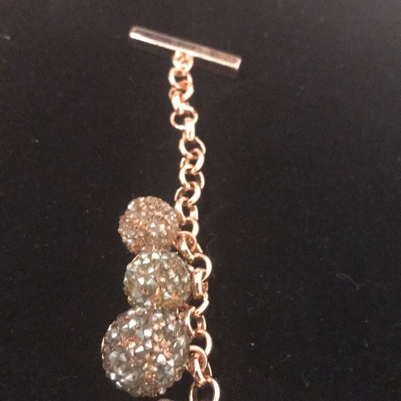 Gorgeous set Necklace and Bracelet Anne Klein. Gold Hardware - Picture 5 of 7